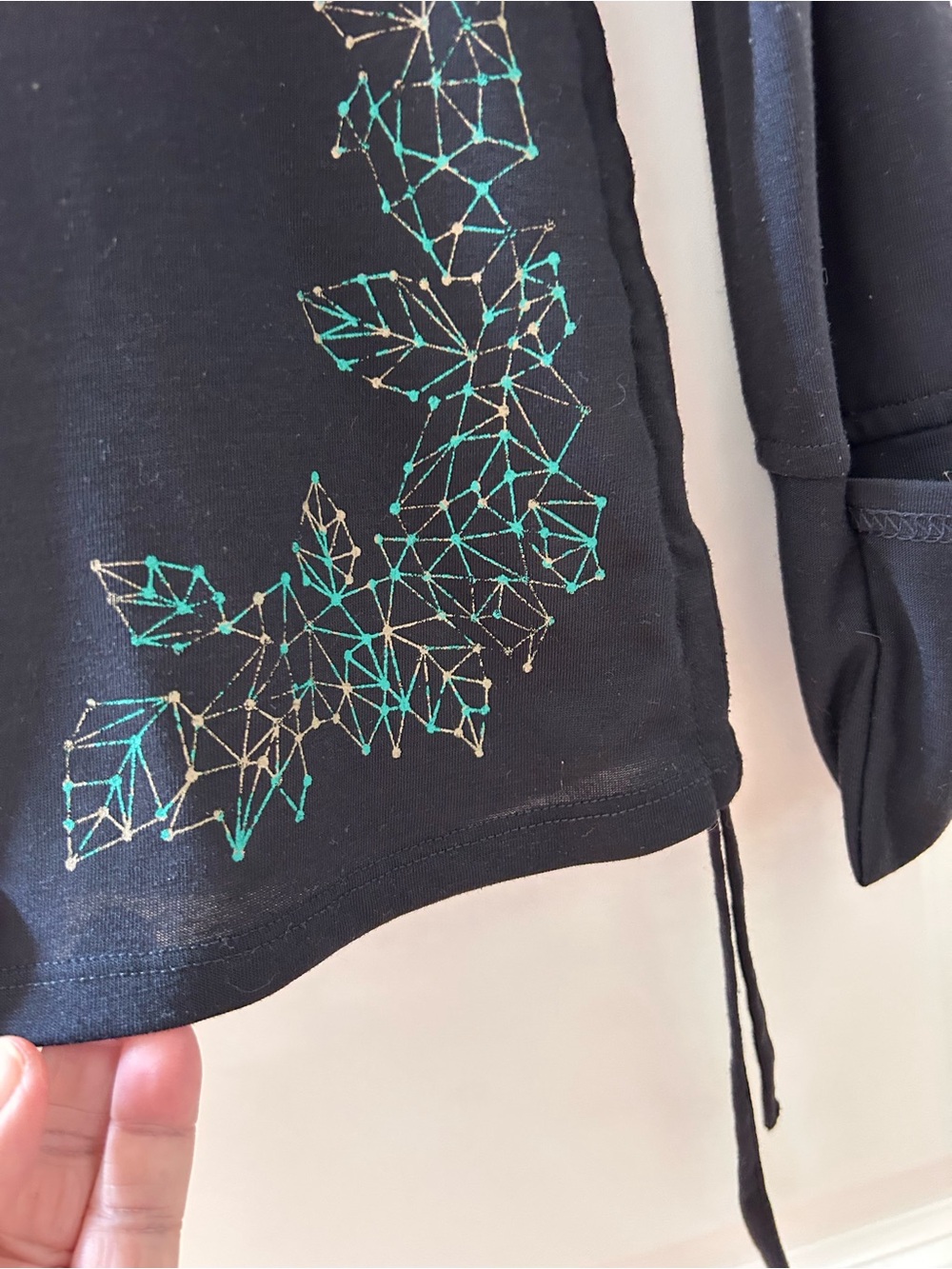 Outdoor Research Blackridge Wool Blend Lightweight Hoodie. Geometric graphic. M - Picture 2 of 9